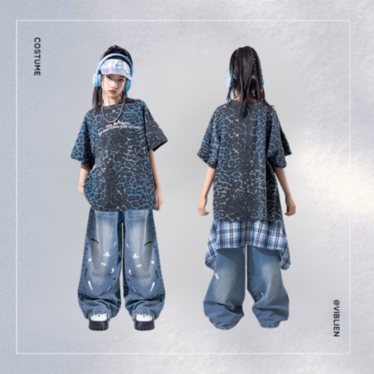 ダークアニマル × デニムレイヤードストリートコーデ